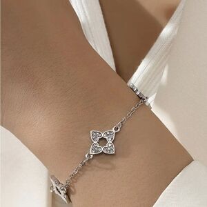 Silver Diamond Clover Bracelet